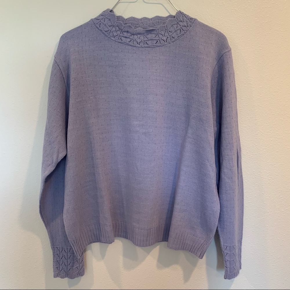 Vintage pastel purple mock neck sweater, light